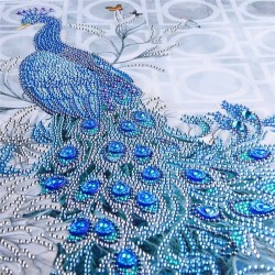 Rhinestone peacock 5D - DIY painting - diamond embroider - home decorDecoration