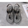 Mode sandaler med metalldekoration - Bohemian stil