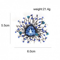 Shiny flower brooch - with crystalsBrooches