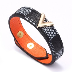 Fashionable leather bracelet - with V letter / charms - unisexBracelets