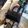 Elegant shoulder bag - leather - crocodile skin patternHandbags