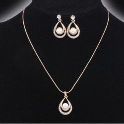 Valentines day gift - gold plated pendant with pearl water drop - necklace with earrings