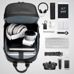 Trendig crossbody-väska - ryggsäck för 9,7" iPad - med USB-laddningsport - vattentät