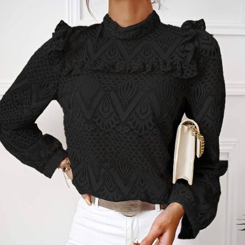 Elegant långärmad blus - med volanger - ihåliga spetsbroderier