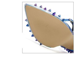 Sexiga högklackade pumps - genomskinliga - med ankelrem / nitar