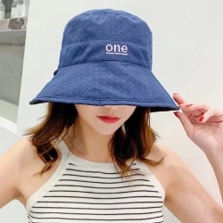 Dubbelsidig solhatt - bucket style - ONE bokstäver