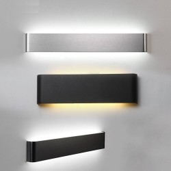 Modern LED vägglampa i aluminium