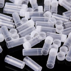 Plastprovflaskor - mini klara piller / kapselbehållare - med lock - 5 ml - 50 stycken