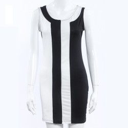 Ärmlös miniklänning - svart/vit randig - plus size