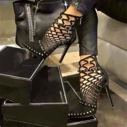 High heel ankle boots - cut out design - with rivets / zipperHigh heels