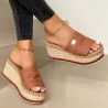 Fashionabla sandaler med hög plattform - flip flops