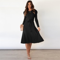 Elegant knitted dress - long sleeve - waist beltDresses