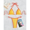 Sexig bikiniset - med metalldekorationer