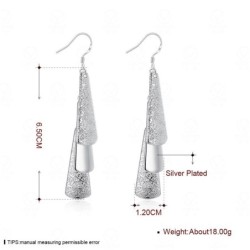 Eleganta silverörhängen - frostade trädblad