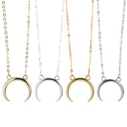 Halsband med halvmåne