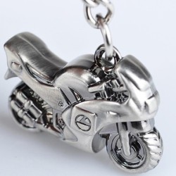 Nyckelring i metall med motorcykel
