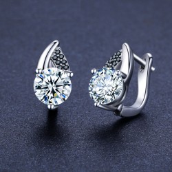 Eleganta silverörhängen - med vita/svarta kristaller