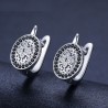 Eleganta runda silverörhängen - vita/svarta kristaller