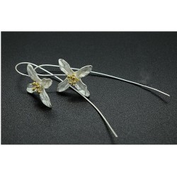 Silverblomma med fyra blad - örhängen