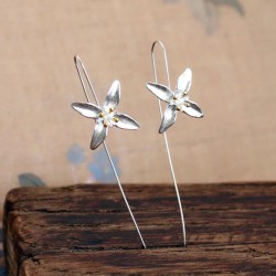 Silverblomma med fyra blad - örhängen