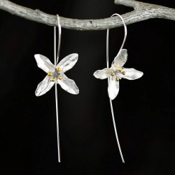 Silverblomma med fyra blad - örhängen