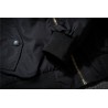 Black bomber jacka med broderade gyllene vingar