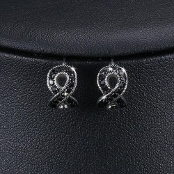 Black crystal infinity stud örhängen