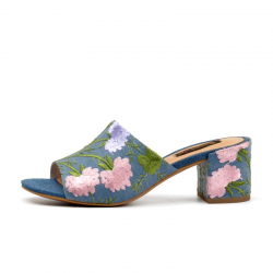 Summer flip flops with floral print - sandalsSandals