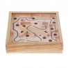 Maze spel med boll - trä pedagogisk leksak