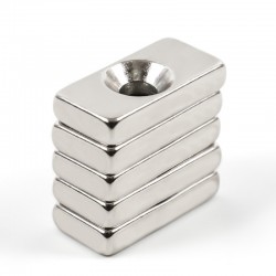 N35 Neodymium magnetblock med 4mm hål 20 * 10 * 4mm 10 bitar
