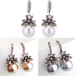 Vintage luxury earrings with crystal flower & pearlEarrings